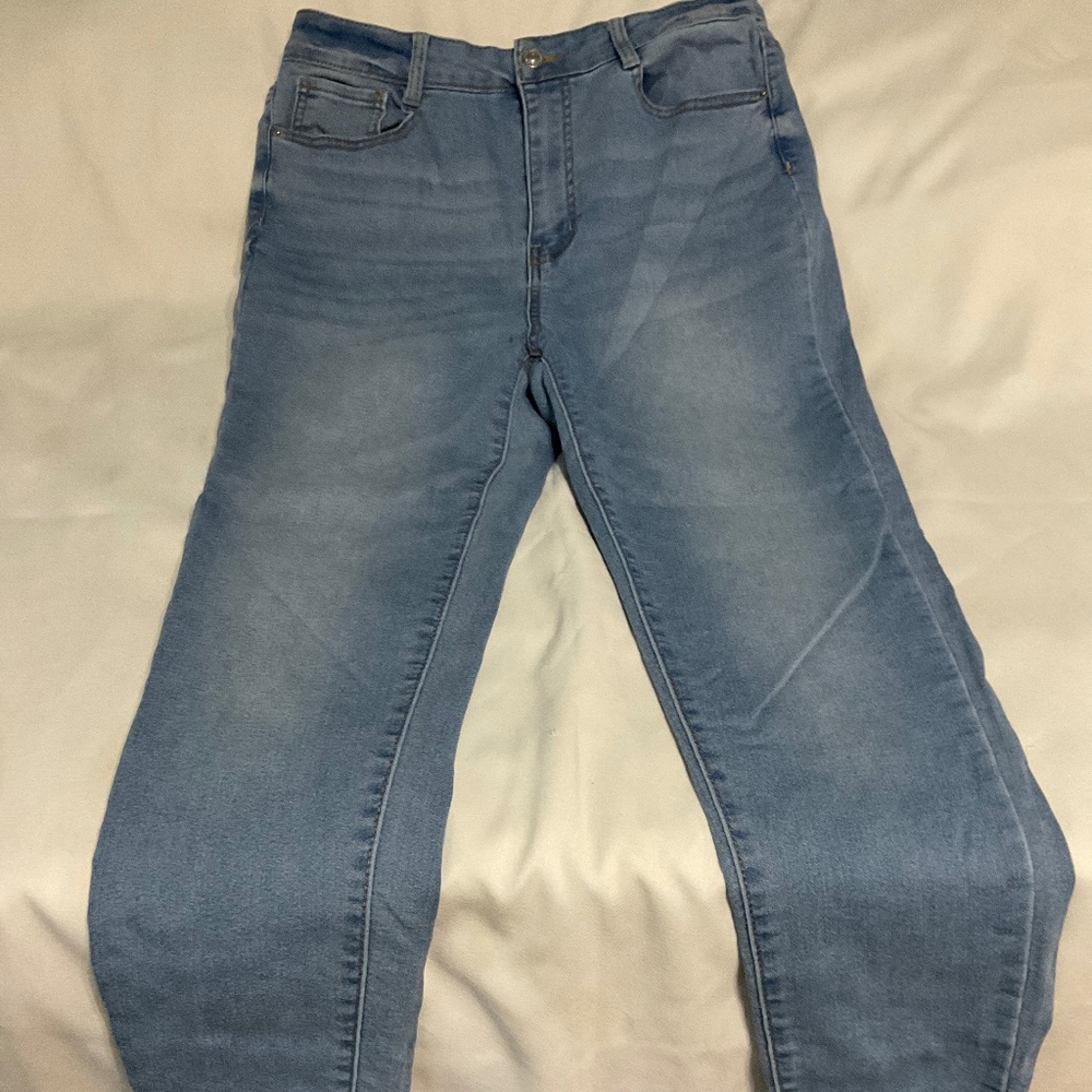 Wax jeans blue skinny leg size 13/31.  W266